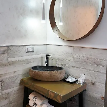 Familiainn & Couette-café Pompéi