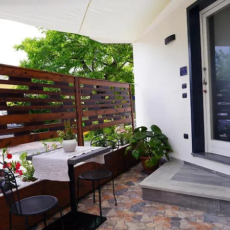 Familiainn & 4* Pompéi