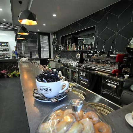 Familiainn & Couette-café Pompéi