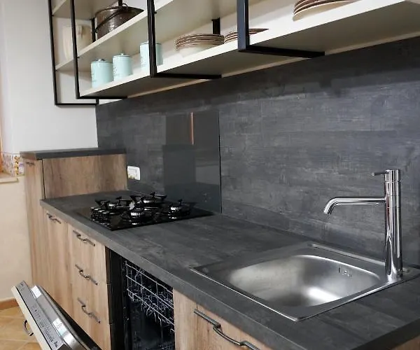 Familiainn & 4* Pompei