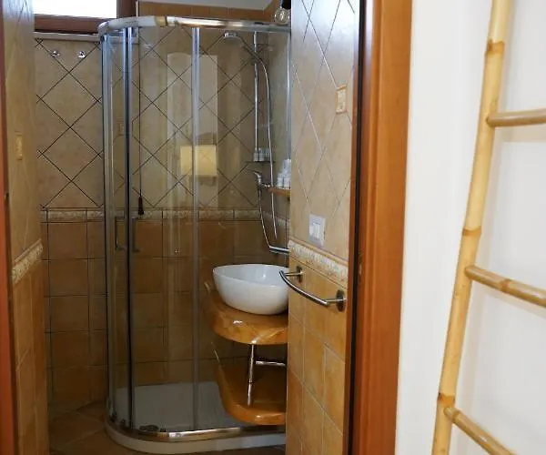 Familiainn & 4* Pompei