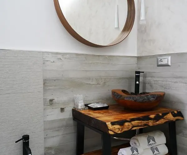 Familiainn & Bed & Breakfast 4*